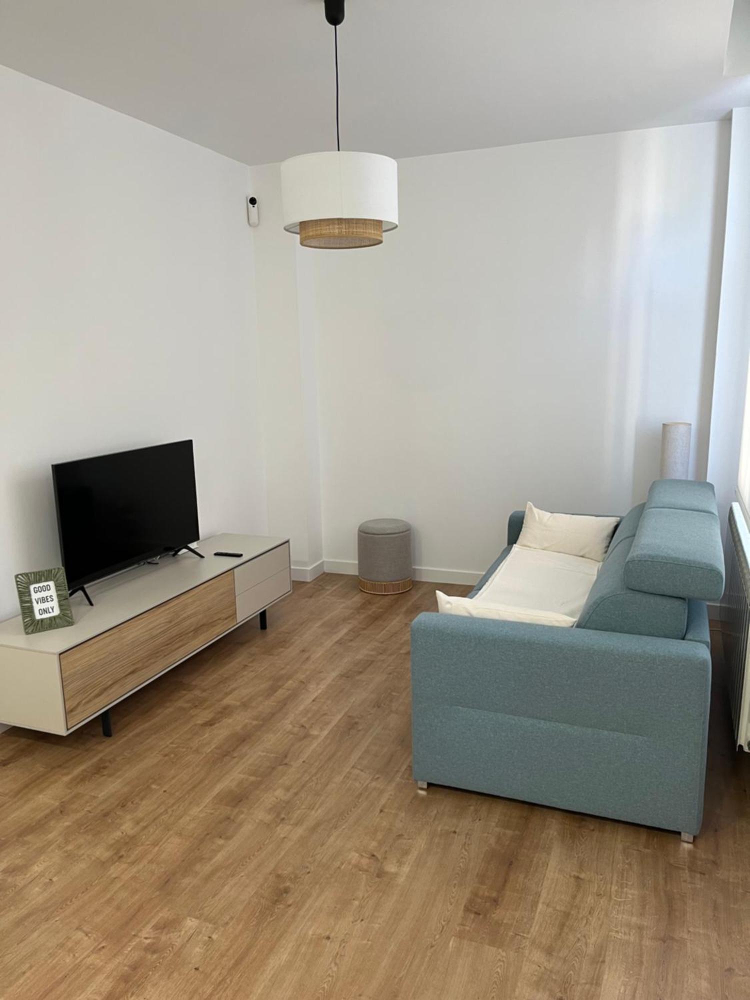 Apartamento Puerta De Burgos Vut09605 Eksteriør billede