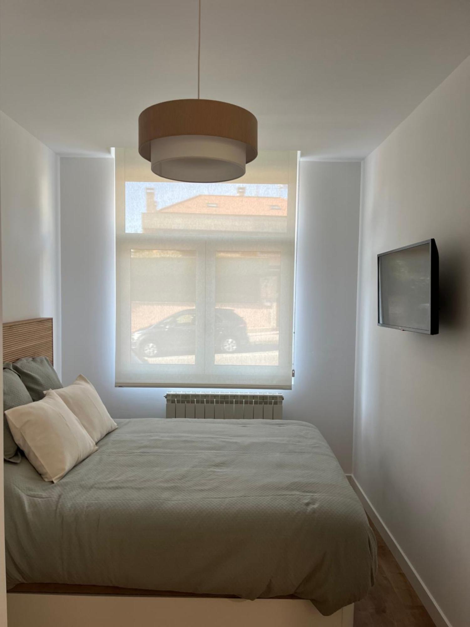 Apartamento Puerta De Burgos Vut09605 Eksteriør billede