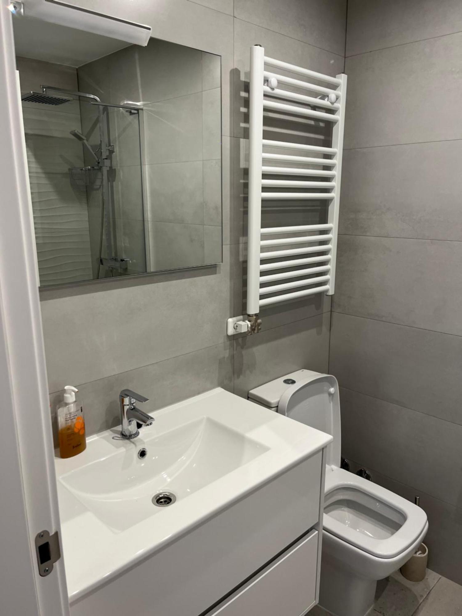 Apartamento Puerta De Burgos Vut09605 Eksteriør billede