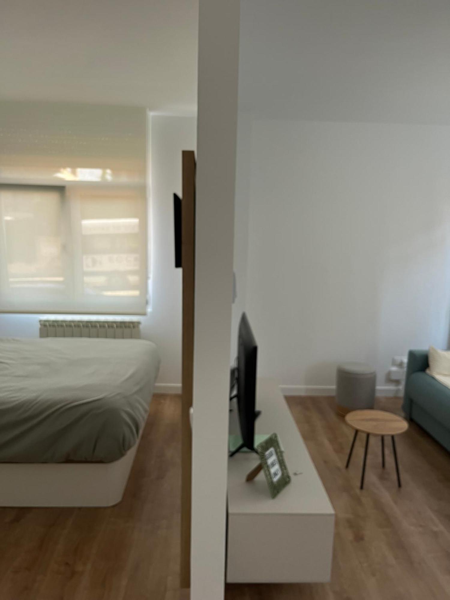 Apartamento Puerta De Burgos Vut09605 Eksteriør billede